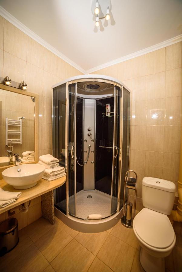 Hotel Restaurant Elite Дробета-Турну Северин Екстериор снимка