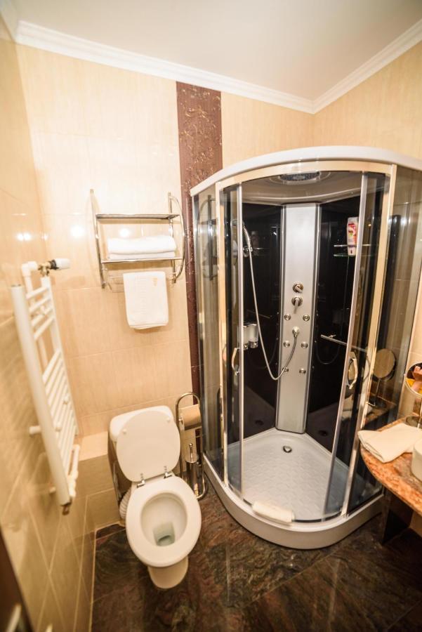 Hotel Restaurant Elite Дробета-Турну Северин Екстериор снимка