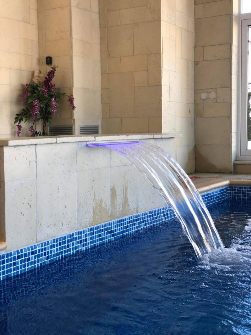 Hotel Restaurant Elite Дробета-Турну Северин Екстериор снимка
